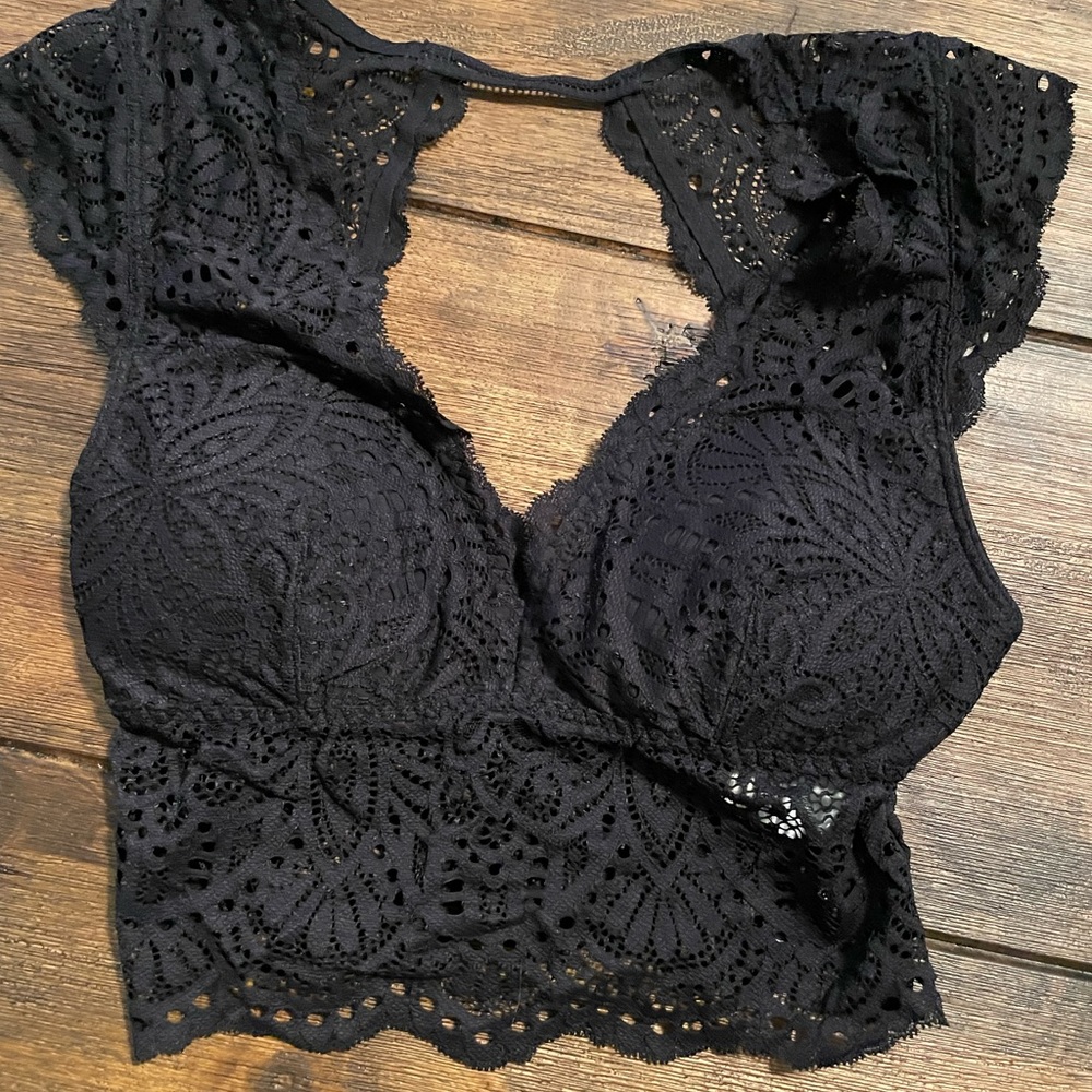 Gilly Hicks XS black top bralette